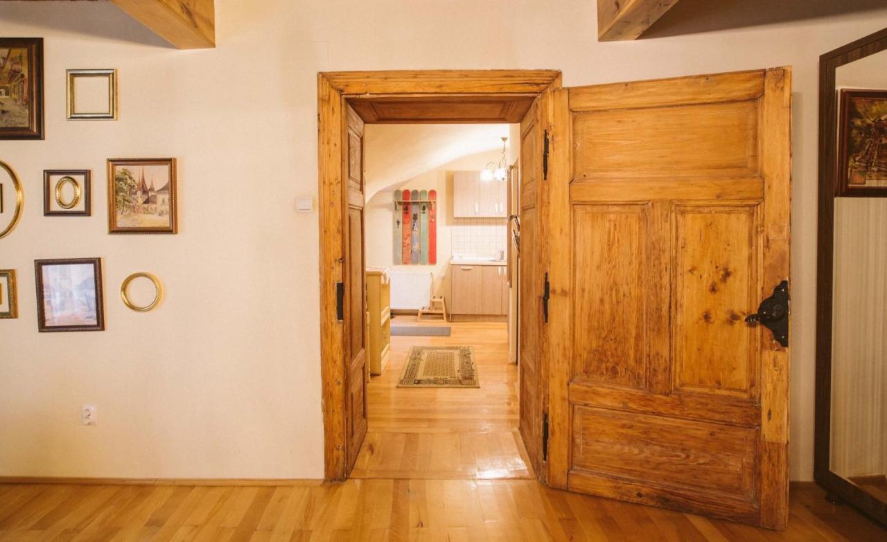Casa Schobeln Apartment Brasov Bagian luar foto