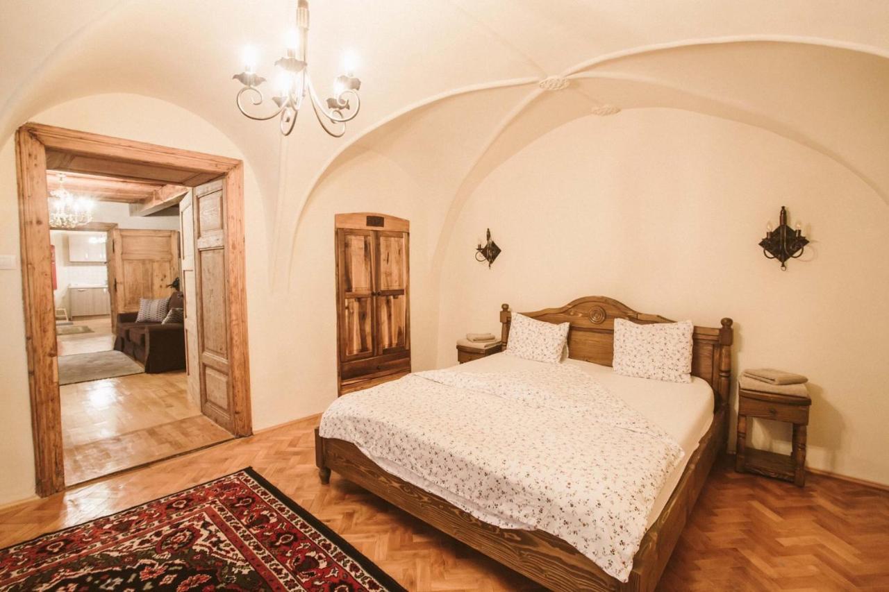 Casa Schobeln Apartment Brasov Bagian luar foto