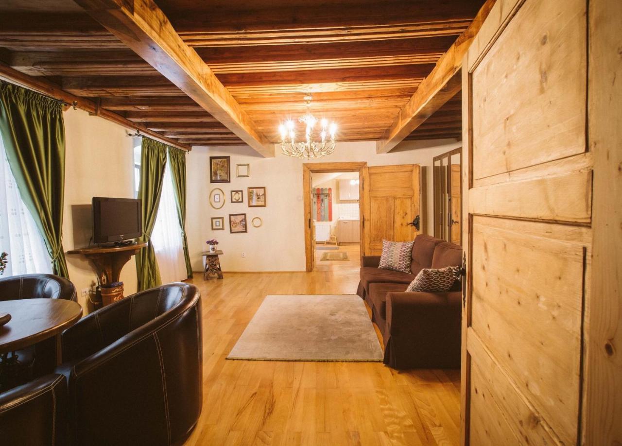 Casa Schobeln Apartment Brasov Bagian luar foto
